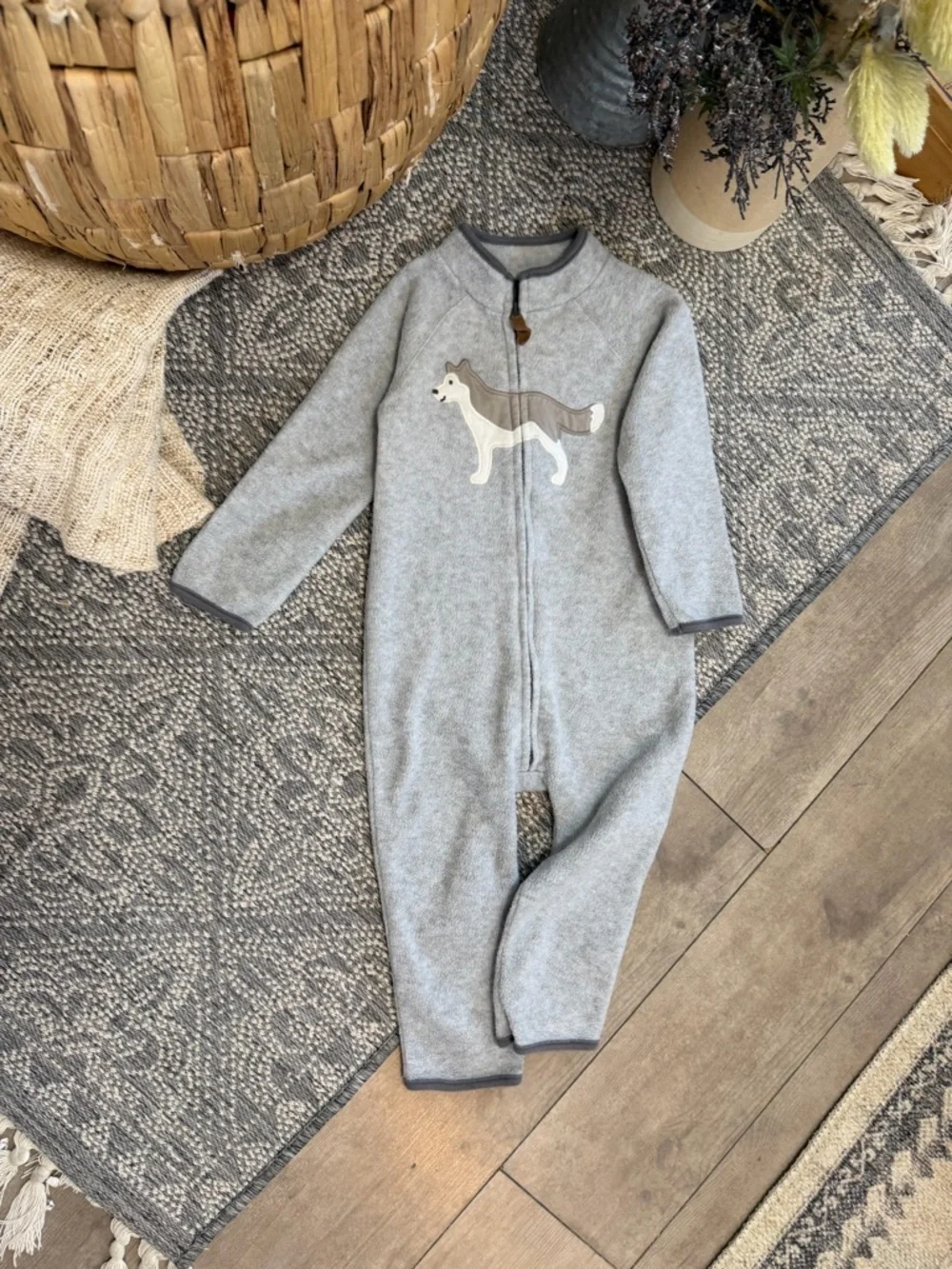 Carter's Boy Gray Husky/ Wolf Appliqué Zip Fleece Romper Long Sleeves 24 Months